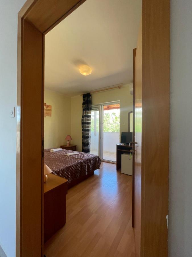 Pag Marina Rooms & Apartment Pag Town Exterior foto